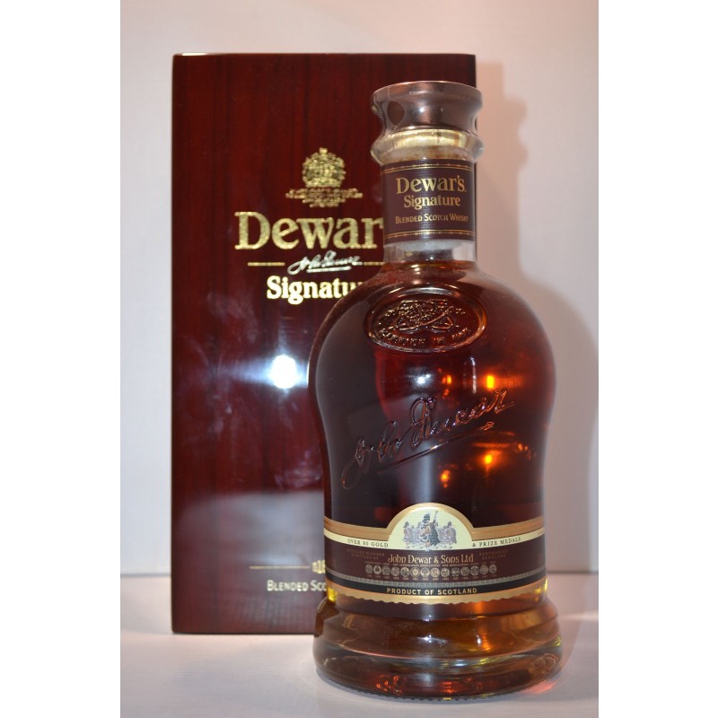 Buy DEWARS SCOTCH BLENDED SIGNATURE WOODEN GIFT BOX 750ML