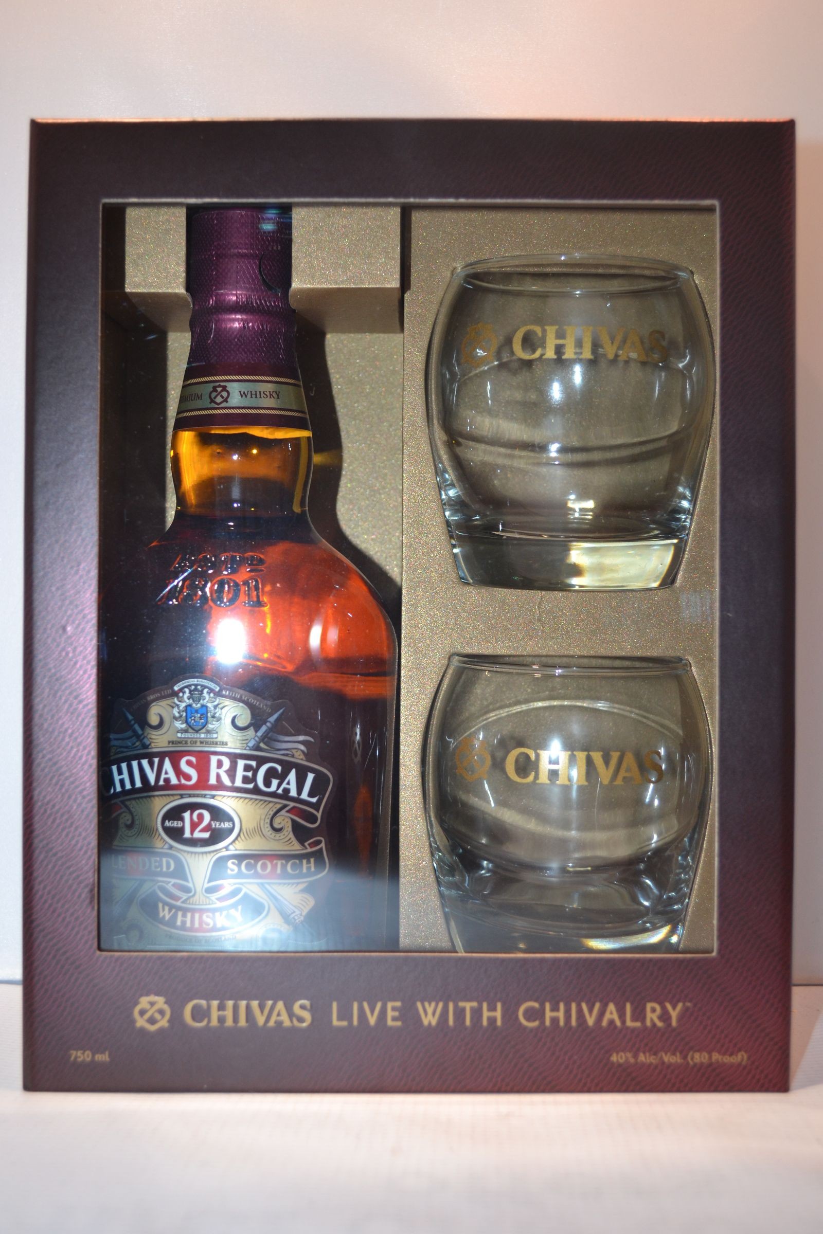 CHIVAS REGAL SCOTCH BLENDED GFT PK W/2 ROCK GLASSES 12YR 750ML